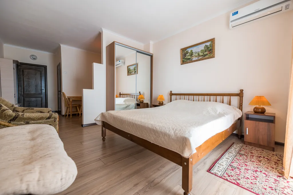 Апартаменты 11,12 с кухней и балконом, панорамный вид на море