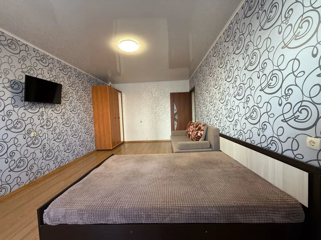 Уютная двухкомнатная квартира на улице героя России Ильфата Закирова