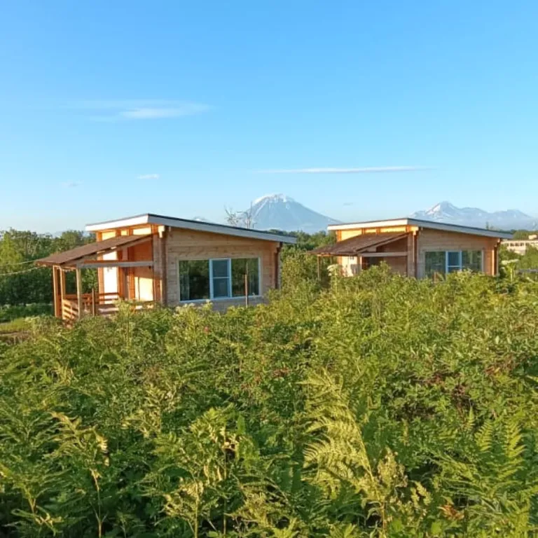 Дома для отдыха "Ипиней" С видами на домашние вулканы, город и Бухту