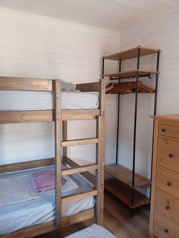 Отдельный двухкомнатный домик с кухней