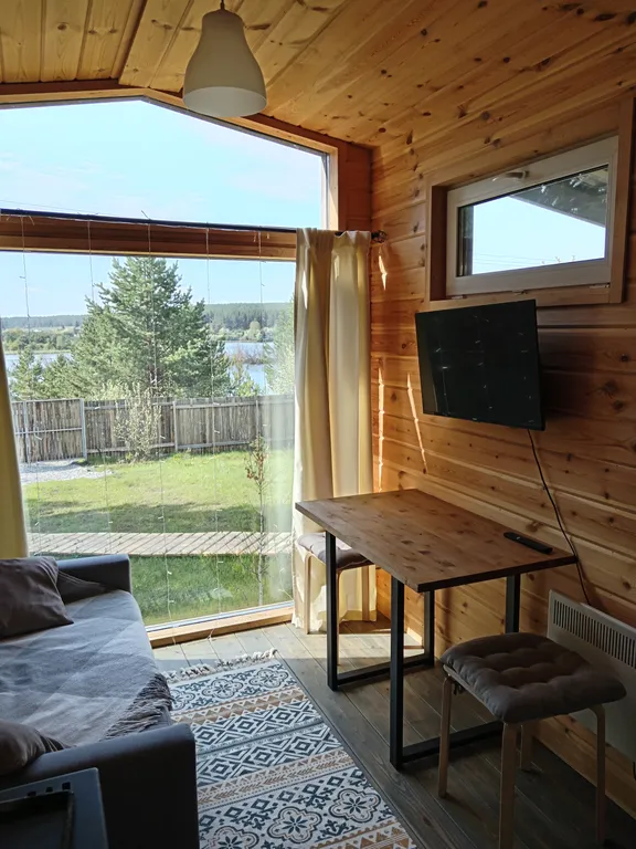 Домик с баней и купелью на дровах на участке 20 соток