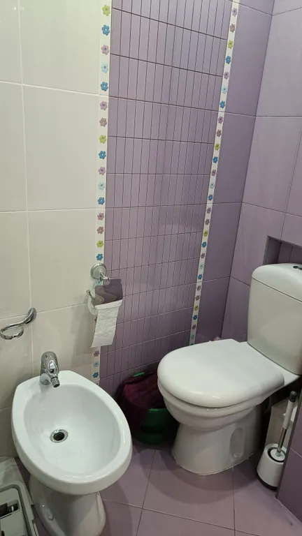 Двухкомнатная квартира в центре города  Нягань