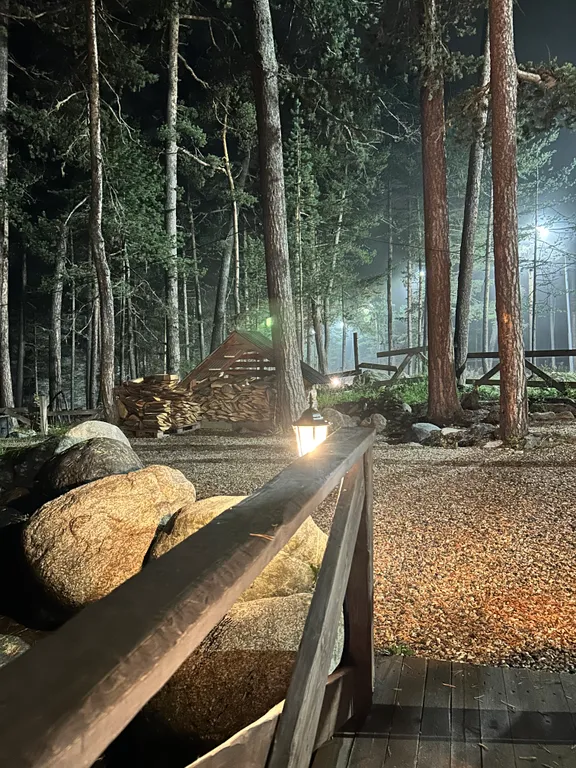 Атмосферный А-фрейм в сердце соснового бора с видом на Эльбрус