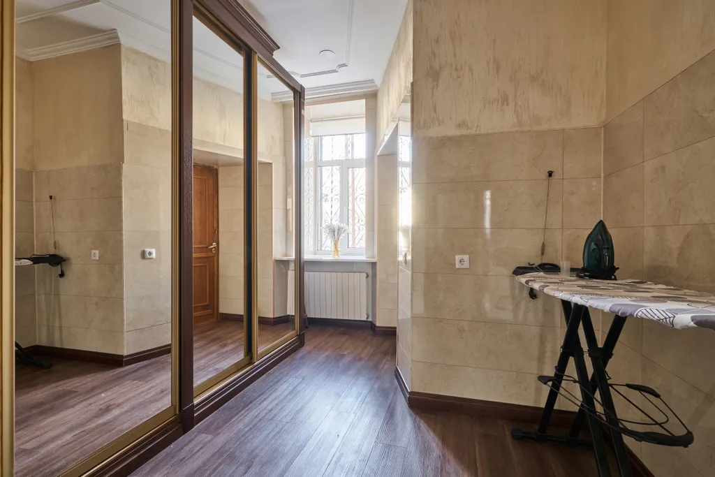 Квартира 4-комнатная квартира на Арбате в тихом месте, центр Москвы — Москва