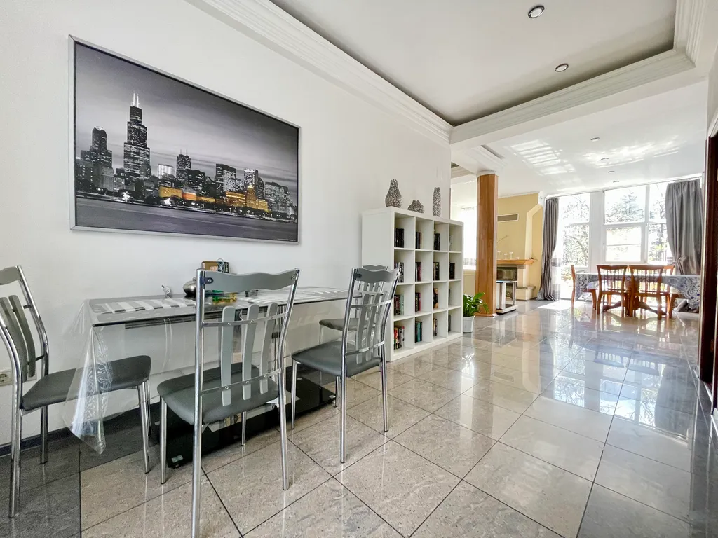 Коттедж в центре Красной Поляны с видом на горы