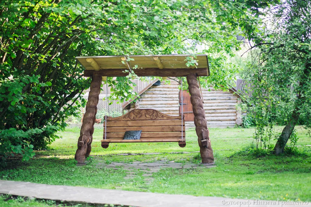 Дом с баней в сосновом бору на озере