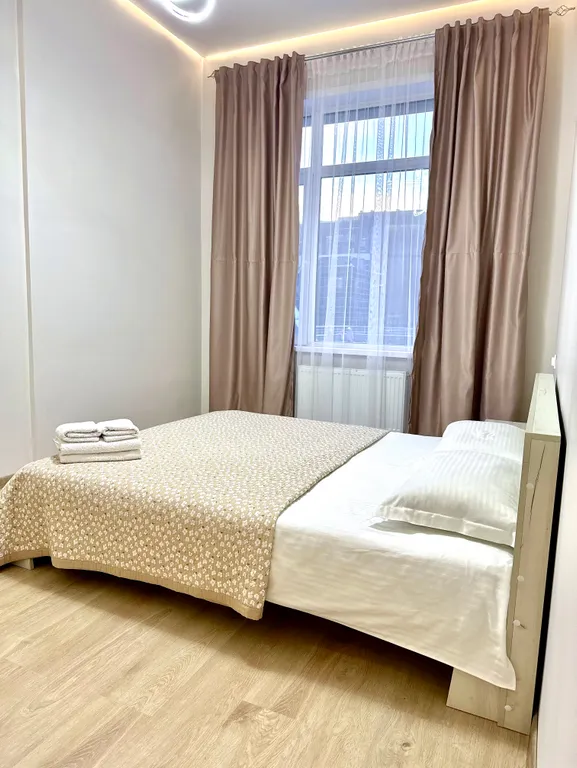 3-комнатная квартира в доме бизнес класса в самом центре левого берега столицы