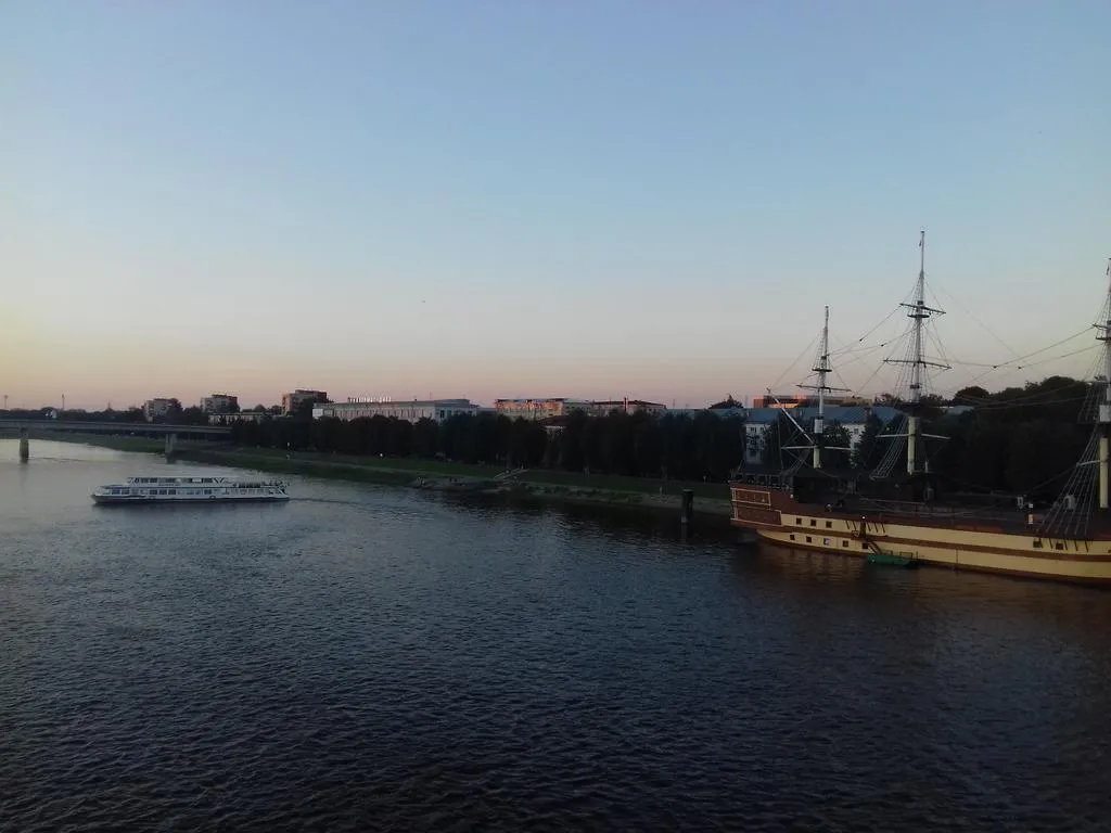 Квартира Очень уютная квартира на новой красивой набережной у Кремля без залога — Великий Новгород