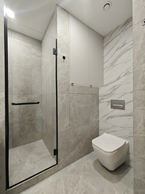 Скалистый берег с панорамным видом на море