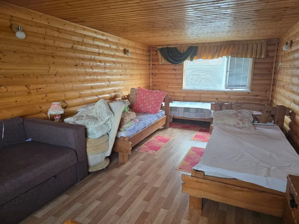 Дом с баней на озере