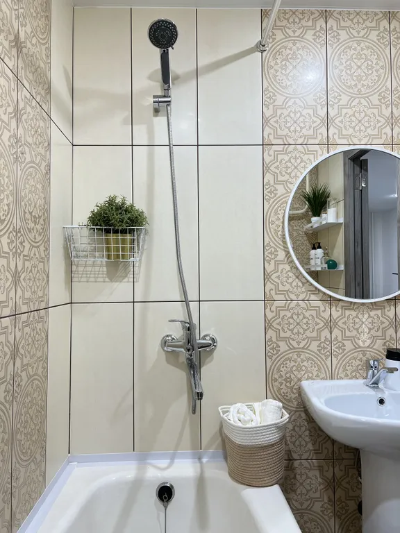 Квартира Просторная квартира с видом на сквер — Красноярск