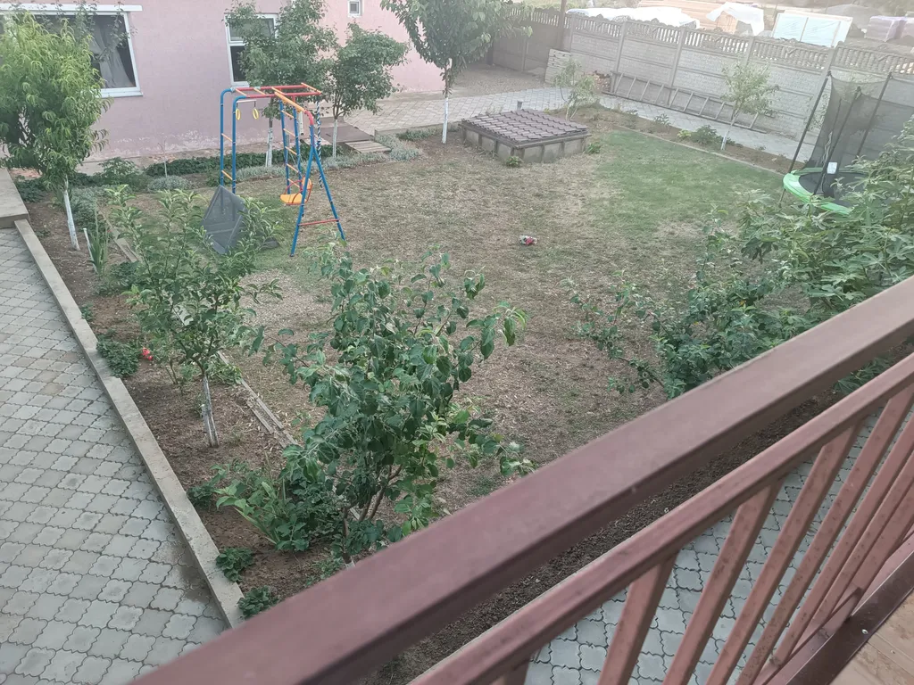 Уютный домик в тихом месте