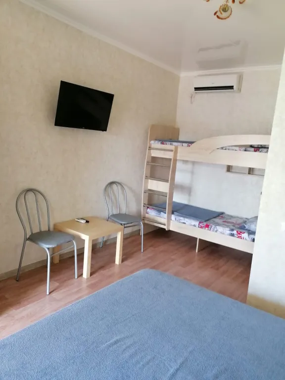 Квартира Квартира Четырехместный номер с удобствами — Ейск