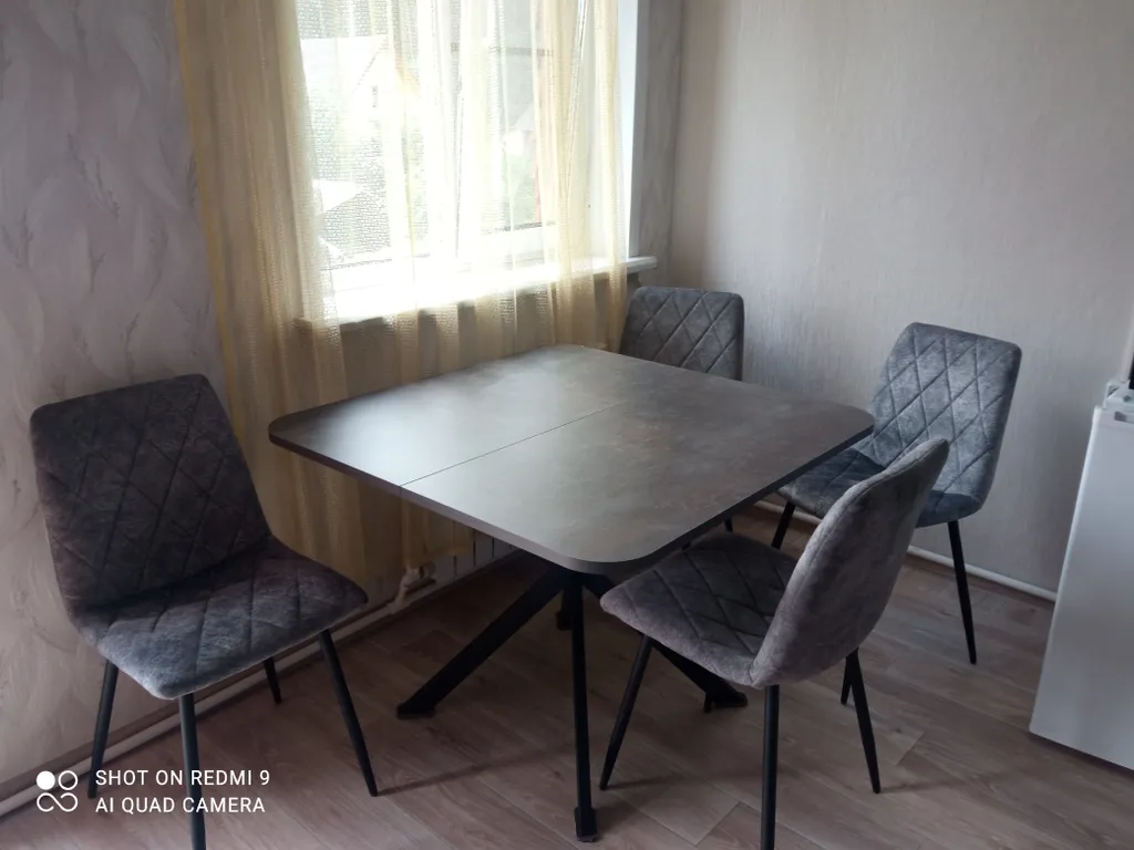 Семейный отдых  на окраине соснового леса