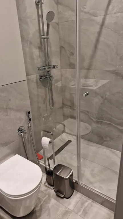 Апартамент с панорамными окнами с видом на море, горы и лес в Хосте