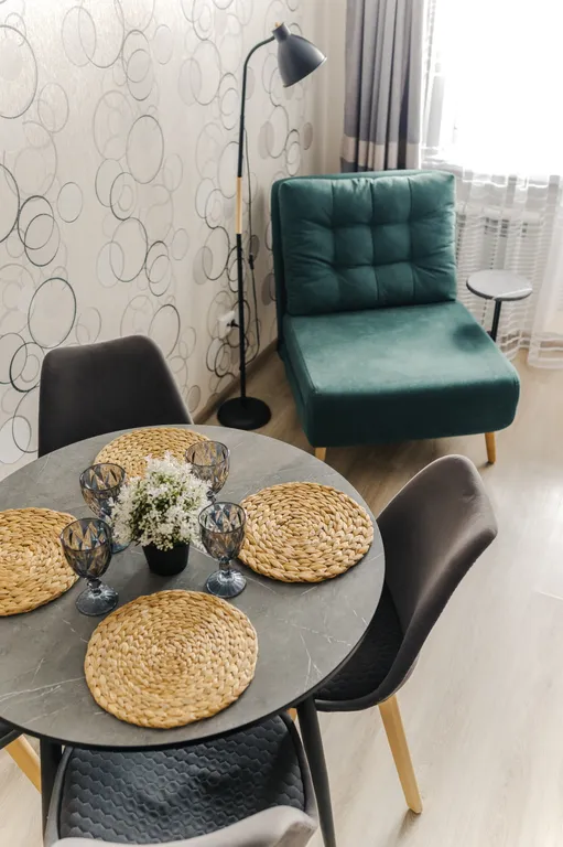 Классное Место с парковкой в центре, близко стадион Спартак и Арена