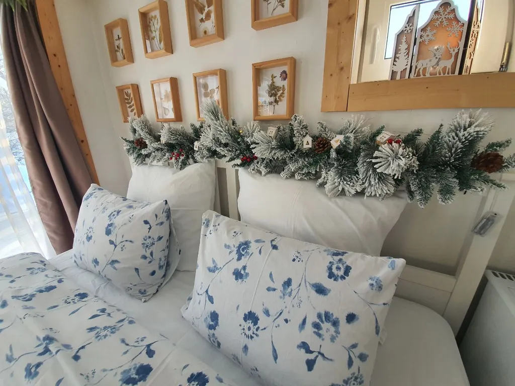 Спа домик с баней и чаном в скандинавском стиле