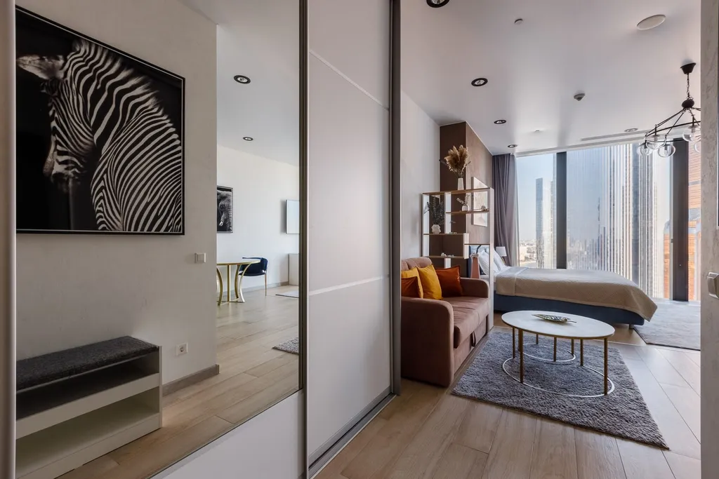 Студия в Москва-Сити с видом на башни