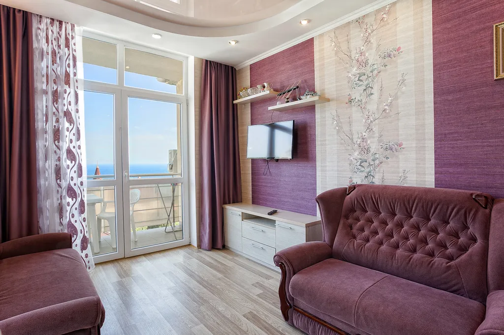 Видовая студия в Симеизе с 2 балконами