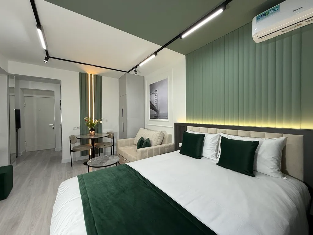 Stylish studio next to Malibu park, Historic city center