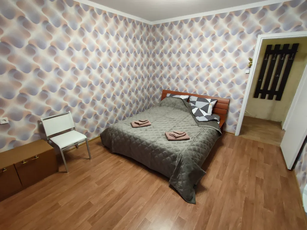 Двухкoмнaтнaя кваpтиpa в центре Сaмаpы