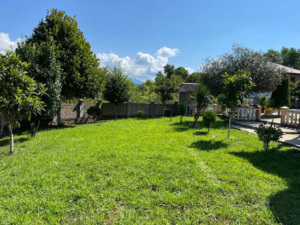 Коттедж Коттедж «Басиат» с видом на горы — Сухум