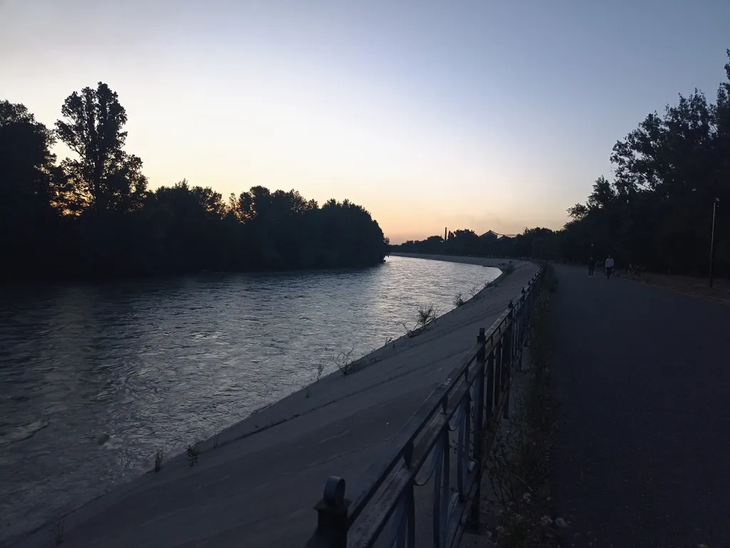 Просторная, светлая квартира в центре