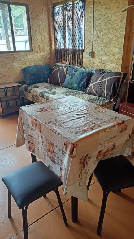 Дом у подножия гор Саяны