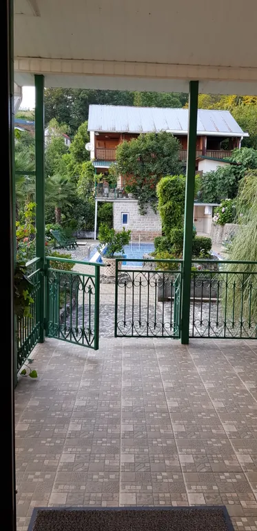 Дом с бассейном у моря участок - 24 сотки райского сада