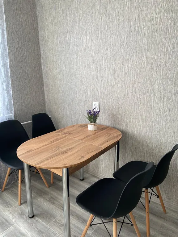 Двухкомнатная возле Зима-Лето