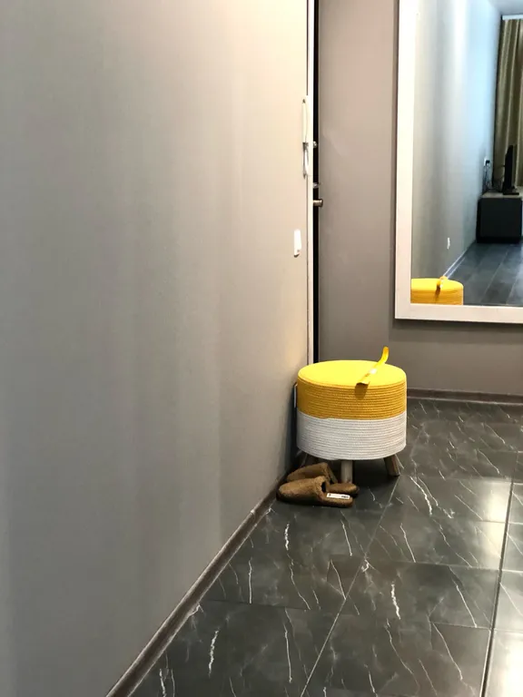 Новая квартира возле ТЦ Изумрудный город