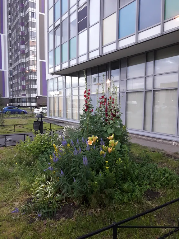 Уютная квартира в новом доме недалеко от метро