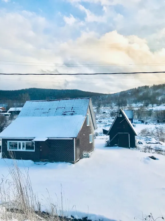 Коттедж Дом с баней посуточно в Шерегеше — аренда посуточно в Шерегеш