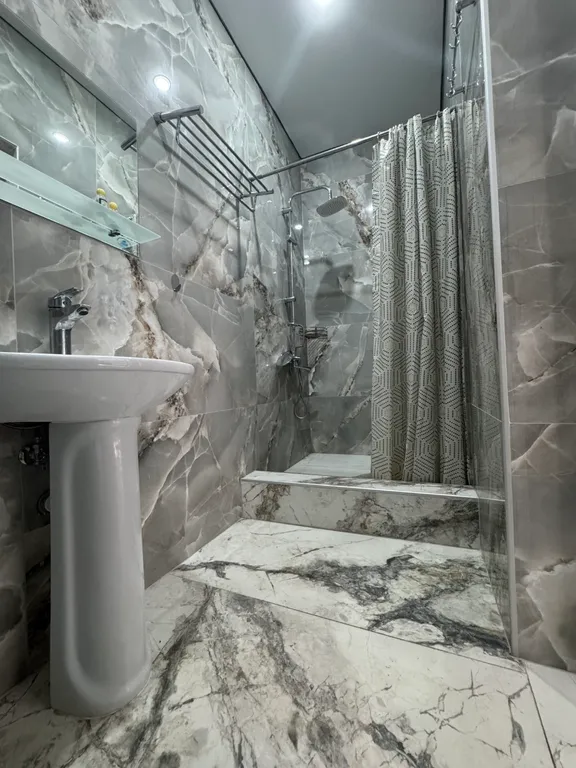 Стильная студия в сердце Гагры