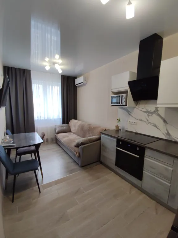 Квартира Квартира Уютная евро-двушка с дизайнерским ремонтом — Краснодар