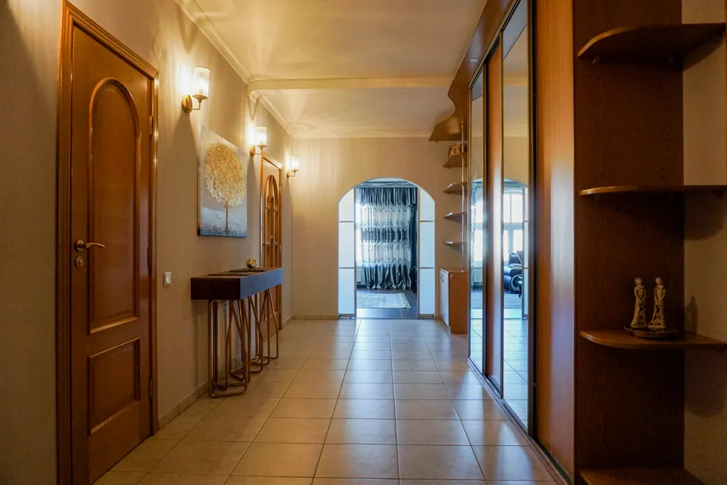 4 комнатная квартира на Римской