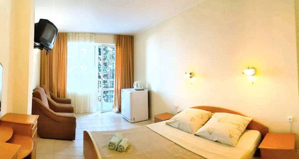 Квартира Уютная комната с видом на море — аренда посуточно в Алушта