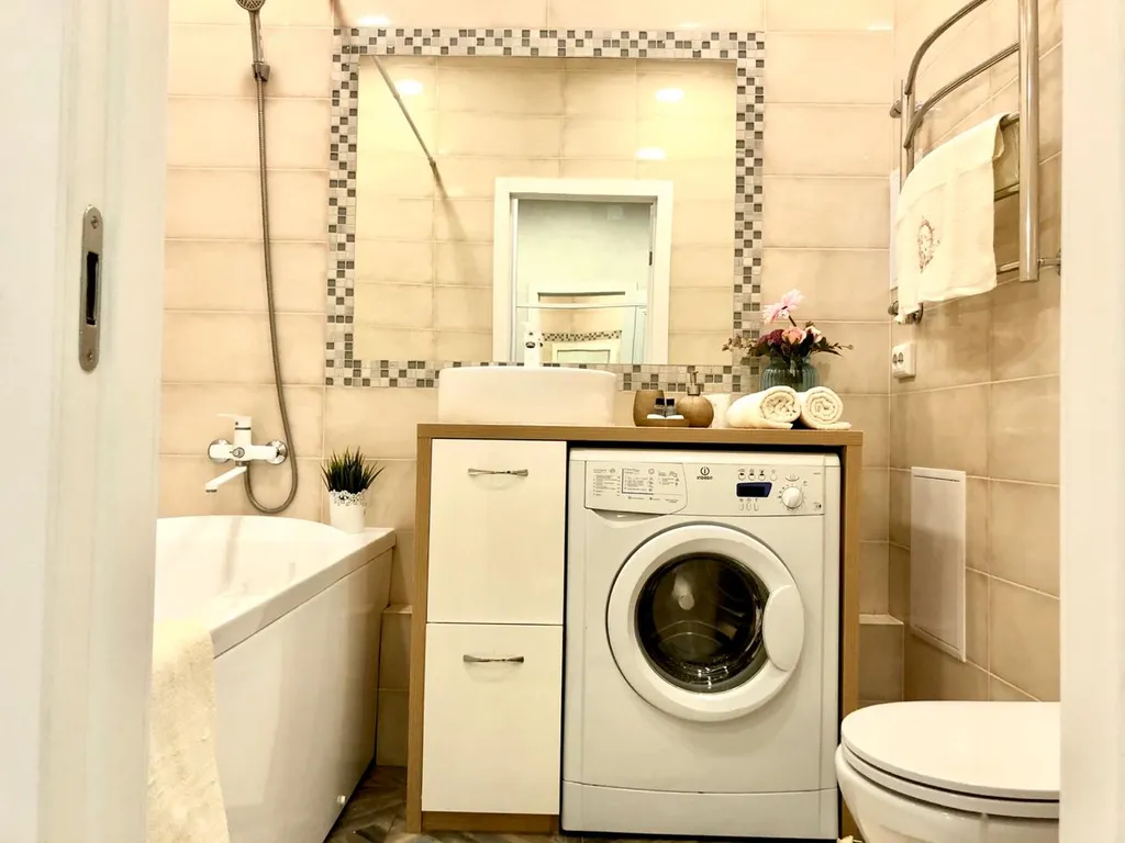 Уютная 2-х комнатная возле московской площади