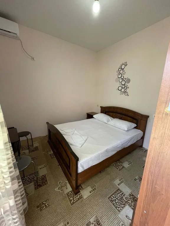 Квартира Комната — аренда посуточно в Лоо