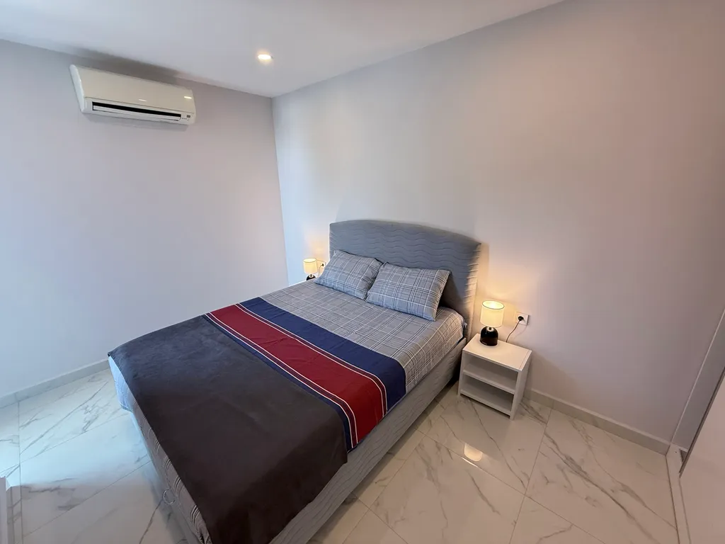 Квартира с видом на море и горы. Пляж Клеопатра