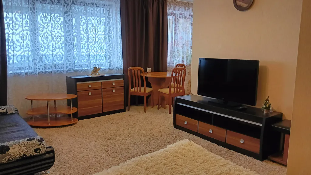 Комфортная однокомнатнатная в центре с потрясающим видом на Каму