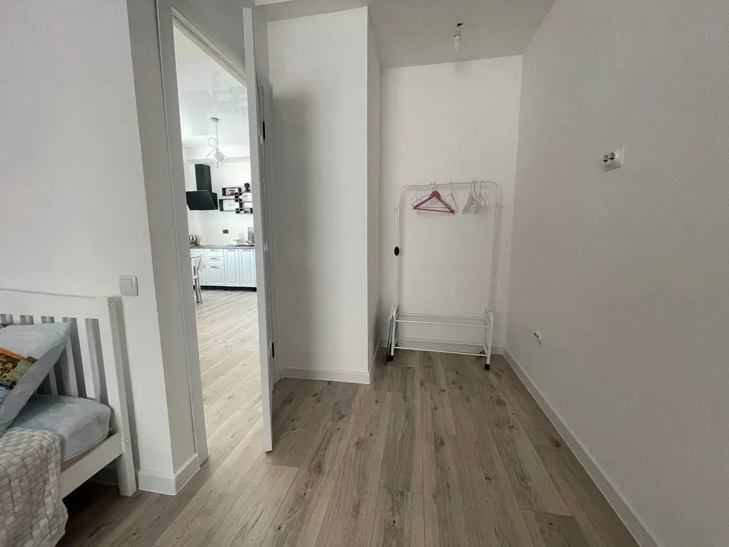 Семейные апартаменты в черно- белом стиле