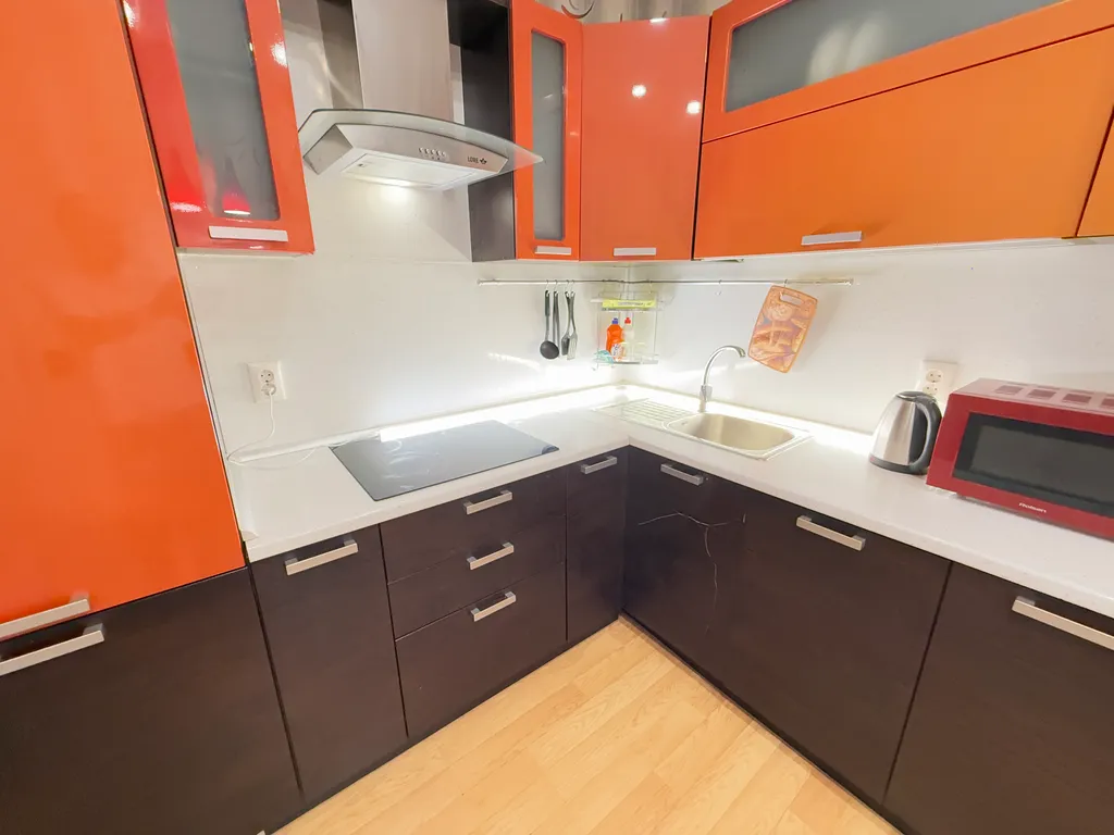 Тут хорошо на Сурикова