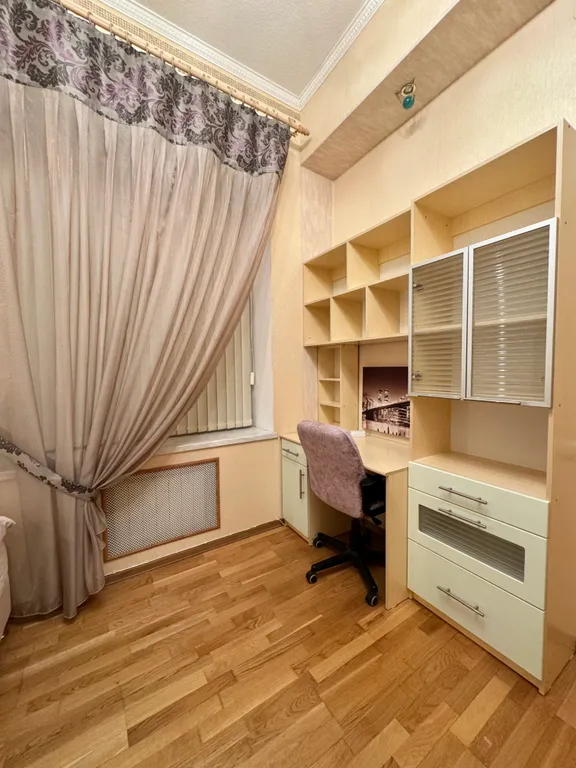 Уютная двухкомнатная арт-квартира в финском доме в центре Выборга