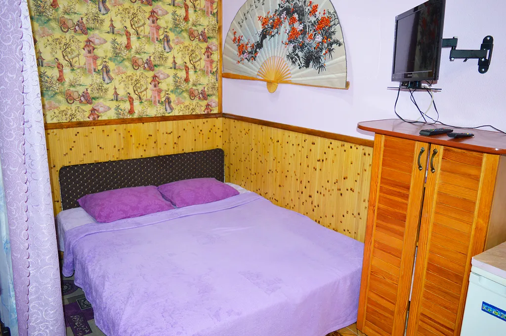 Коттедж Милый, маленький домик на двоих — аренда посуточно в Феодосия