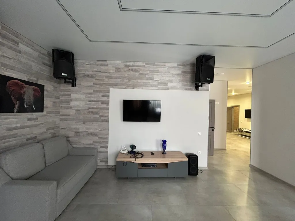 Уютный дом с видом на горы