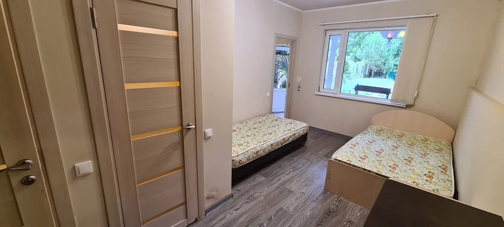 Коттедж Домик в горах с бассейном — Прасковеевка