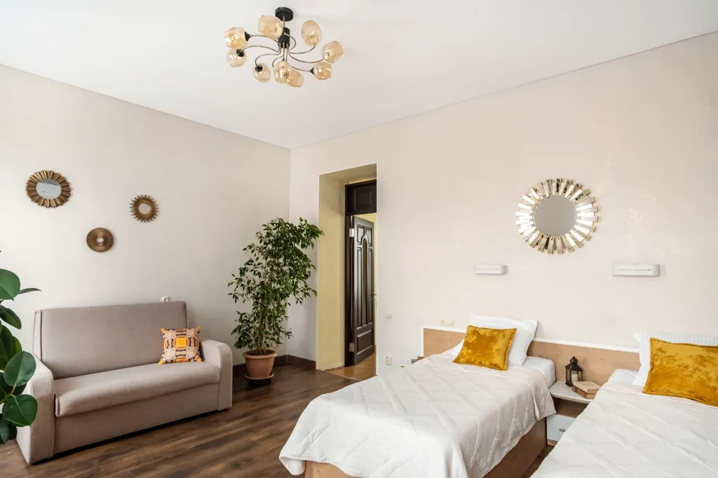 Квартира c Двумя Раздельными Спальнями и Балконом