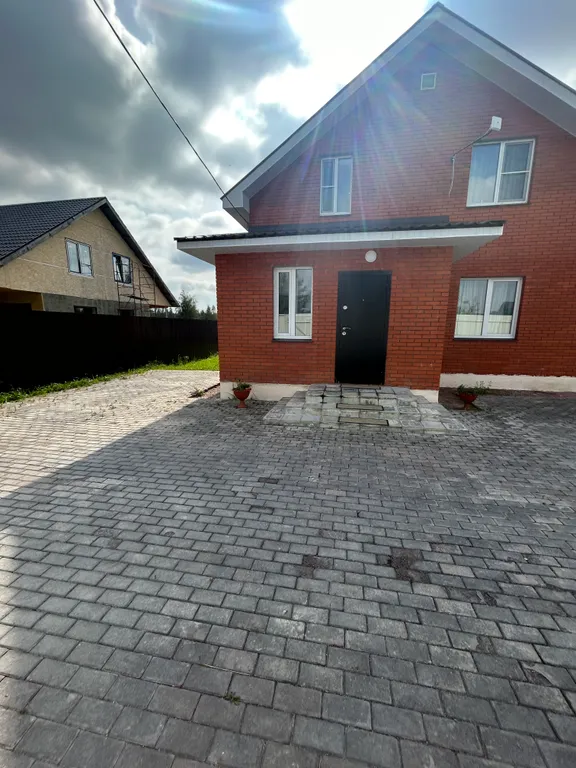 Уютный коттедж недалеко от Москвы