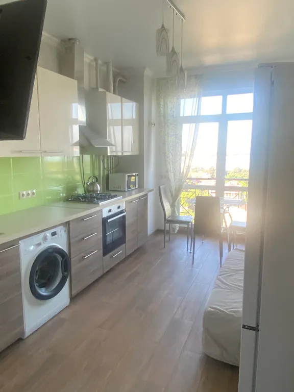 Апартаменты в центре с видом на море